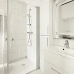 Master Bedroom With Ensuite 民宿 卢坎